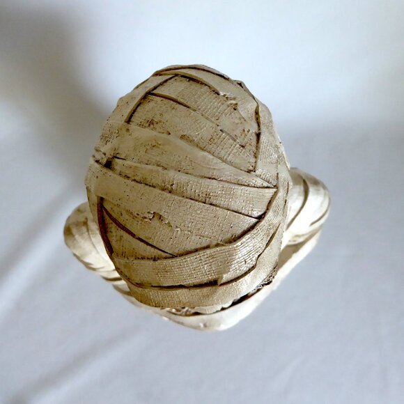 NEW 14.5” HOLIDAY BARN GOTHIC HALLOWEEN MUMMY BUST LED LIGHT UP RESIN SCULPTURE - Picture 9 of 15